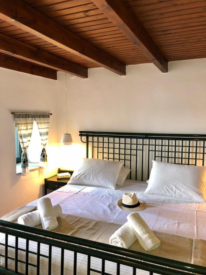 Villa Smaragdi-Despoina Malona Village Bagian luar foto