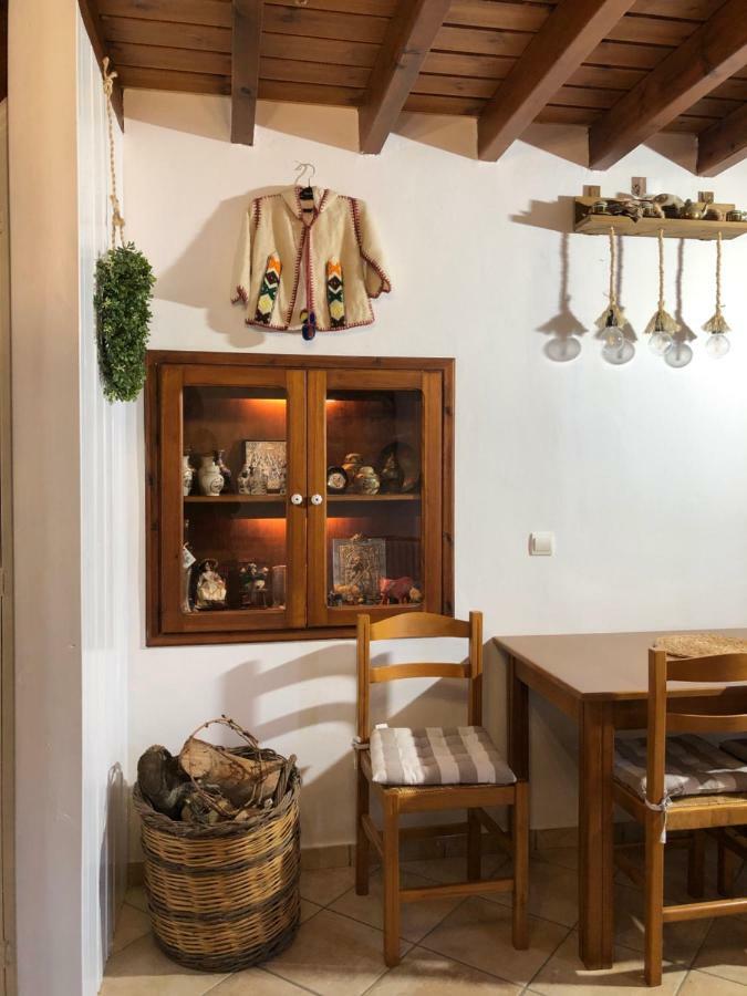 Villa Smaragdi-Despoina Malona Village Bagian luar foto